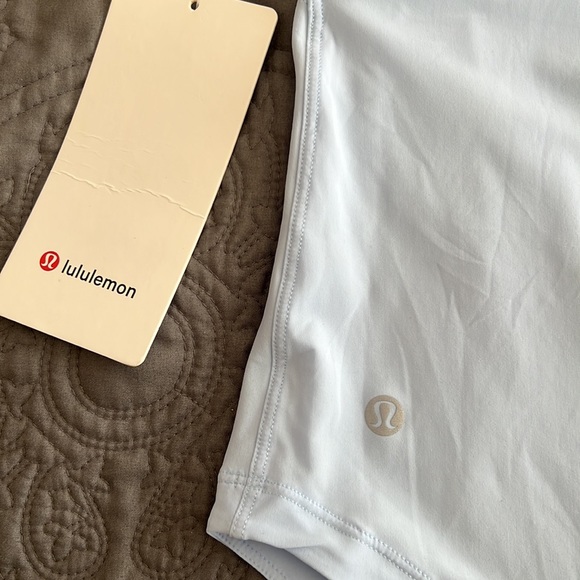 Lululemon Run Off Route tank NWT 8 light blue - Picture 5 of 8